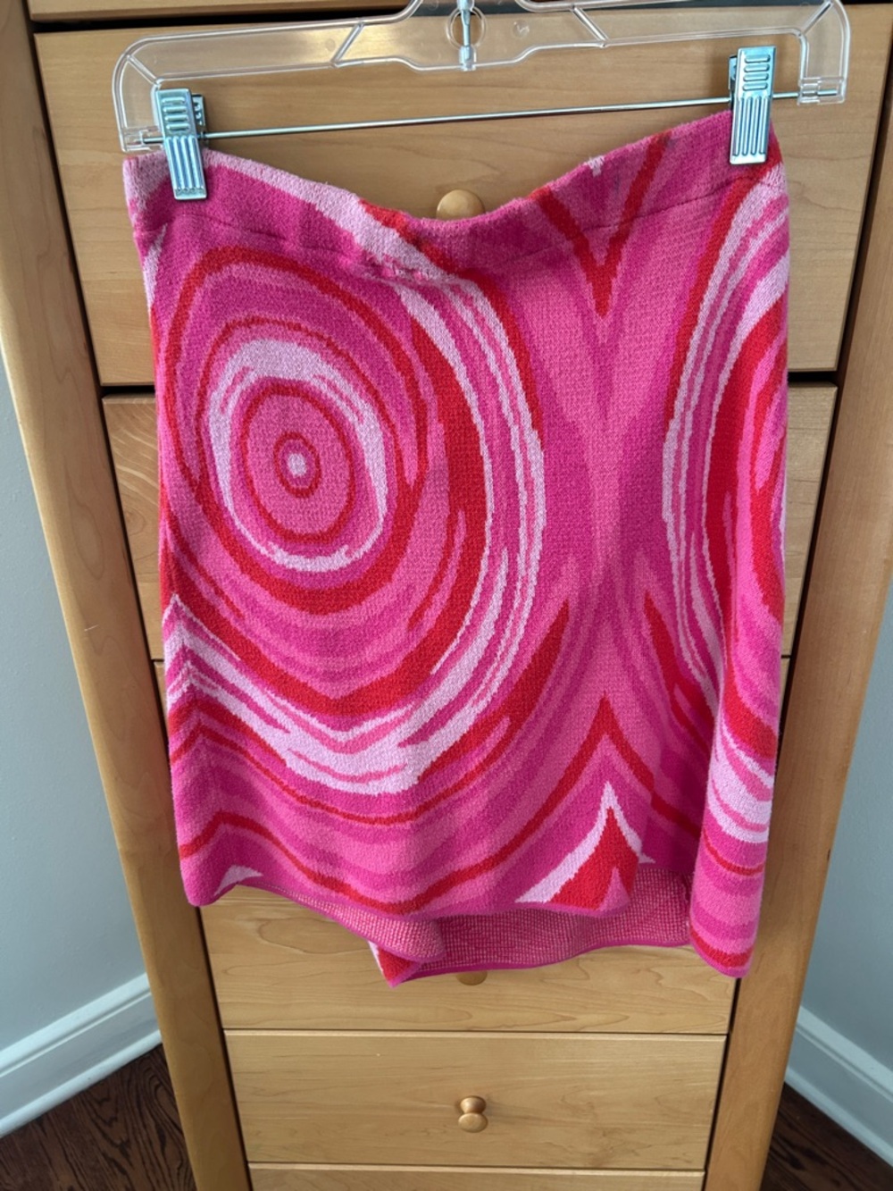 Anthropologie Pink and Red Swirl Knit Mini Skirt, NWT, One Size Fits All